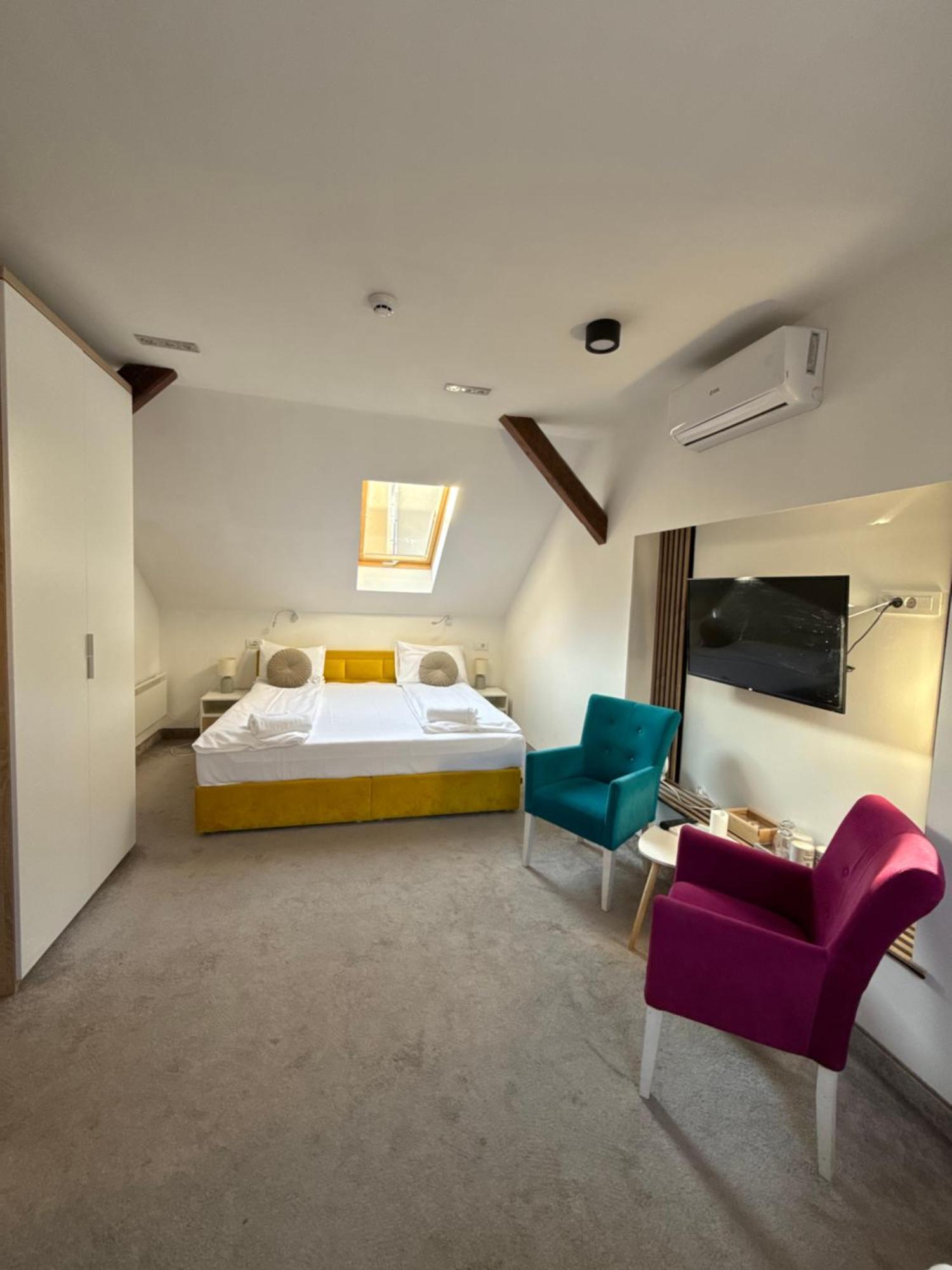 Hotel Deluxe Nortel